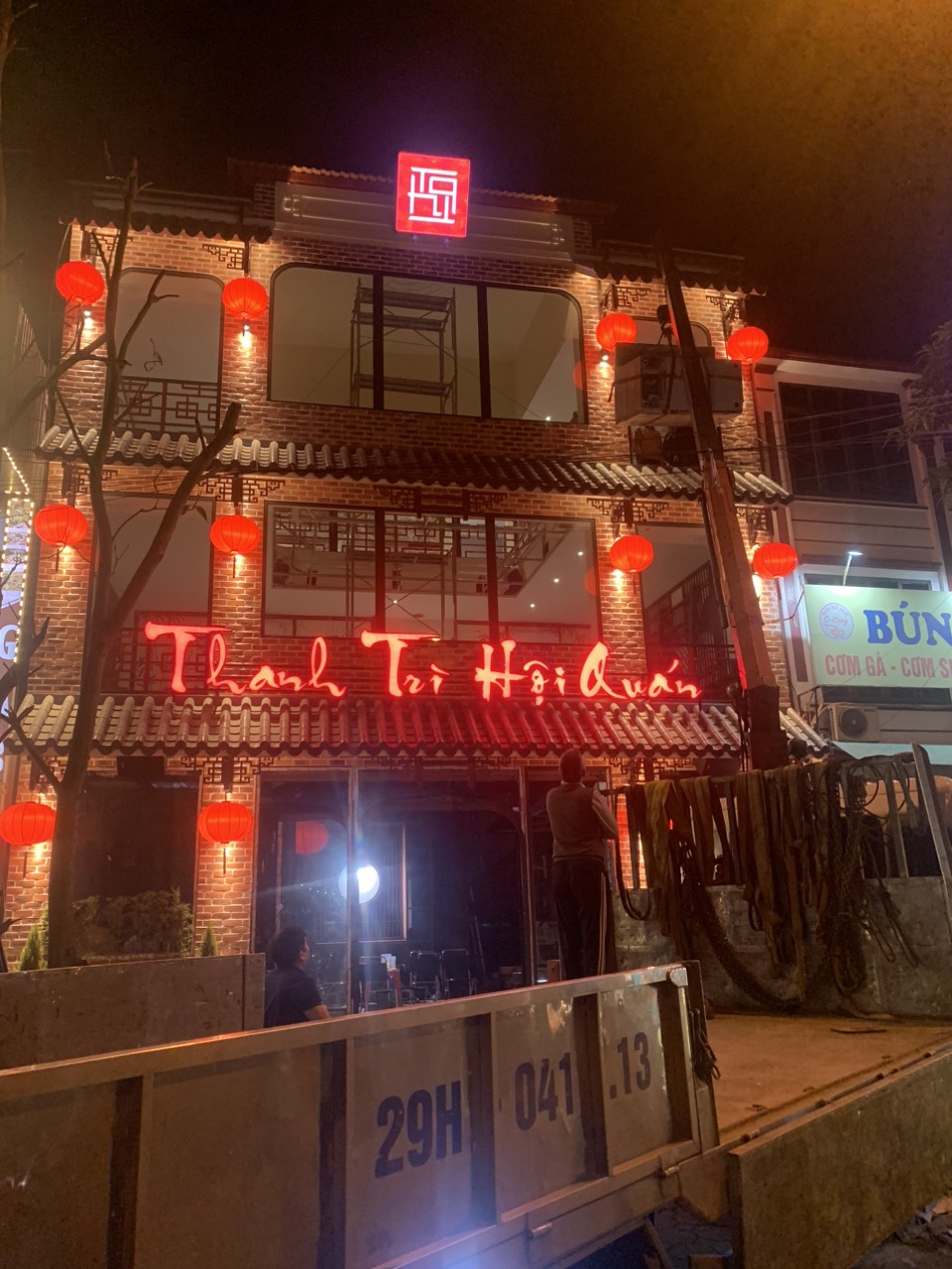 Cung Cấp Lắp Đặt Thiết Bị Nhà Hàng Tại Thanh Trì Hội Quán